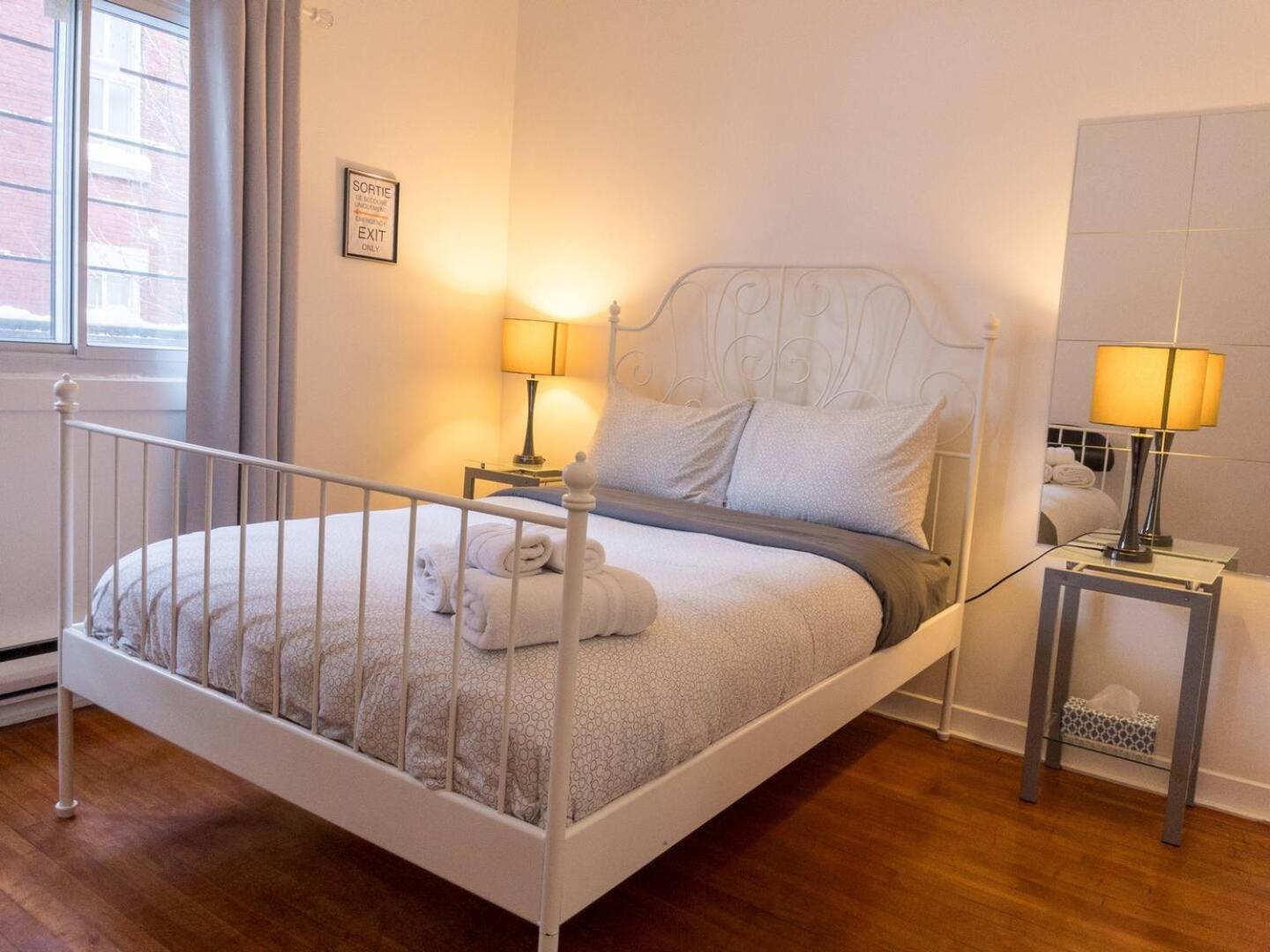 הוילה מונטריאול Heart Of Mtr For Memorable Experience 7Minmetro 2 Backyard Fully Equipped מראה חיצוני תמונה
